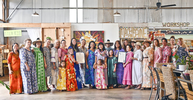 Dignitaries celebrate 6th anniversary of Mu'uMu'u Month - The Garden Island