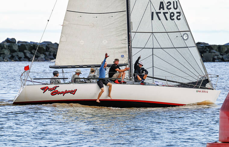 Six first finishes in six races in Nawiliwili Yacht Club Jerry McKenna  Memorial Series - The Garden Island