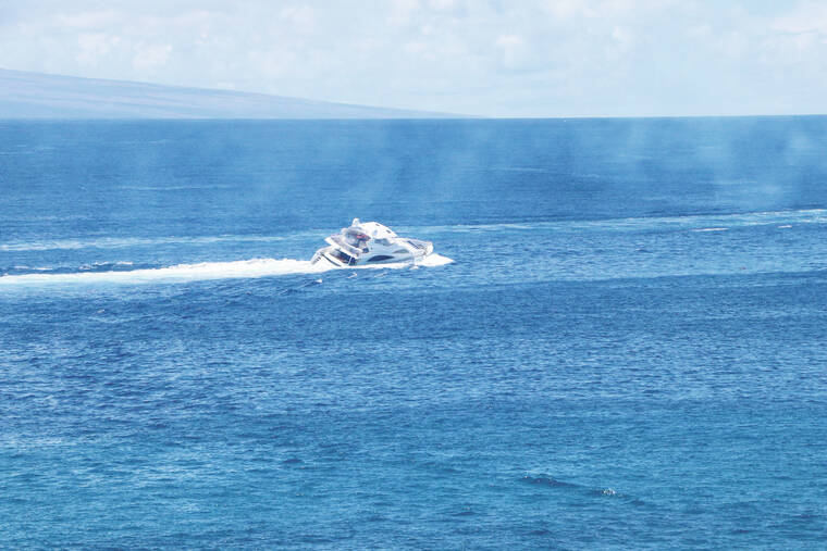 yacht sinking maui